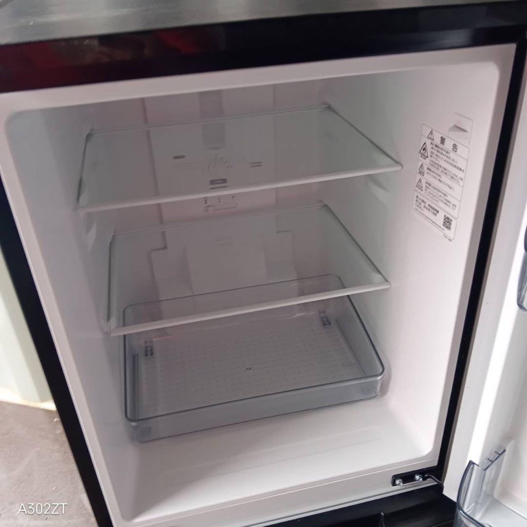 325送料設置無料 SHARP　冷蔵庫　22年製 152L 左右付け替え扉❗️