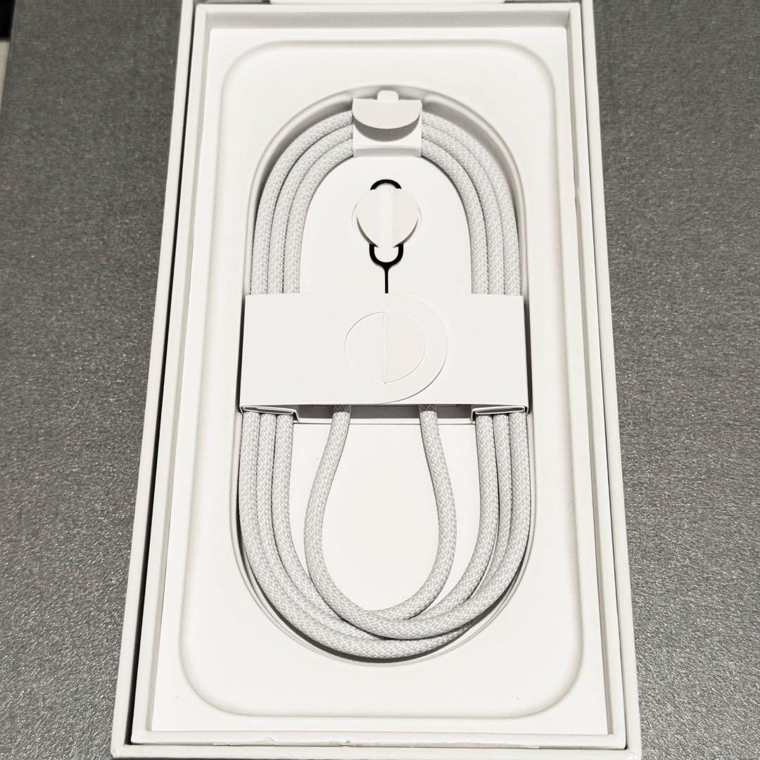 Apple iPhone 16 Pro 512G 本体 ホワイト ケース付き