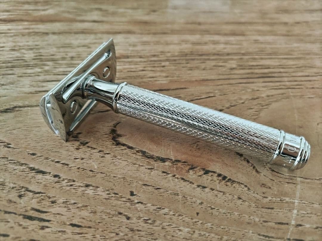 ミューレ 両刃 カミソリ・クラシックレイザー クローズドコム メタル R89