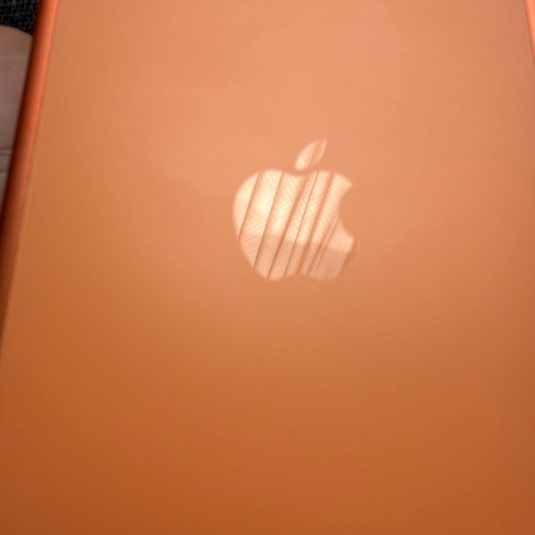 オレンジ スマートフォン本体 USB-C