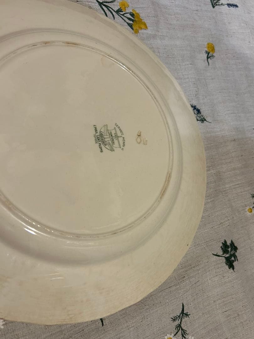 クレイユモントロー　アンリ２世　アンティーク　大皿①