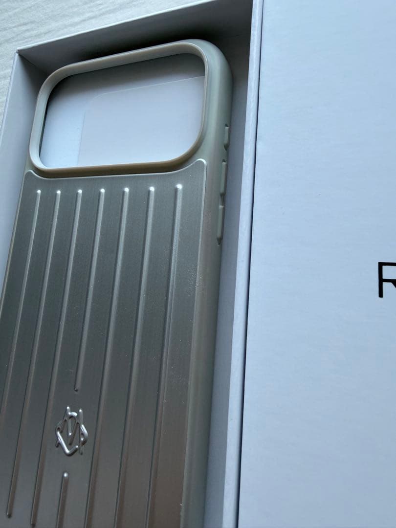 RIMOWA iphone17 promax用ケース