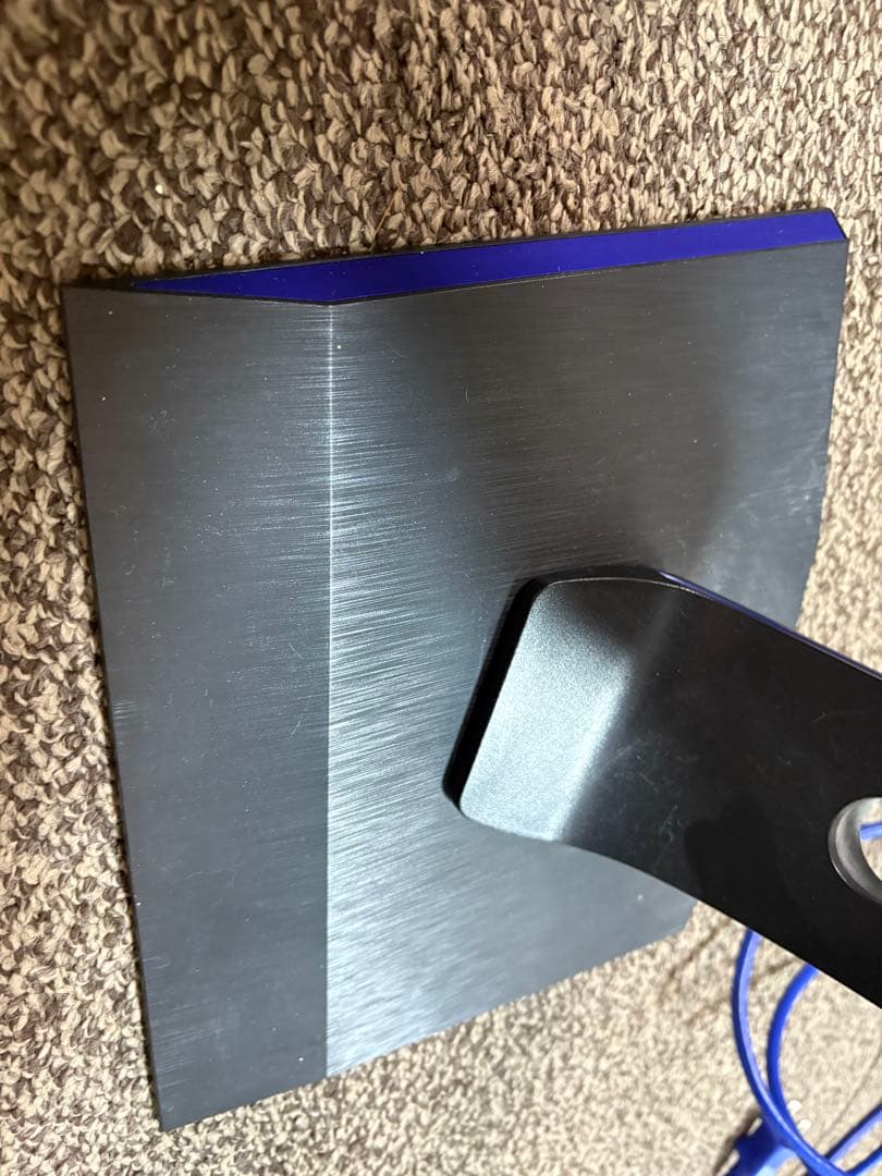 <y>GigaCrysta モニター 本体 ケーブル付き