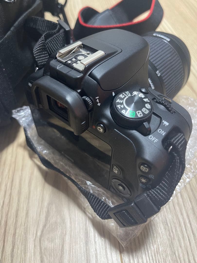 Canon EOS Kiss X7 本体と付属品