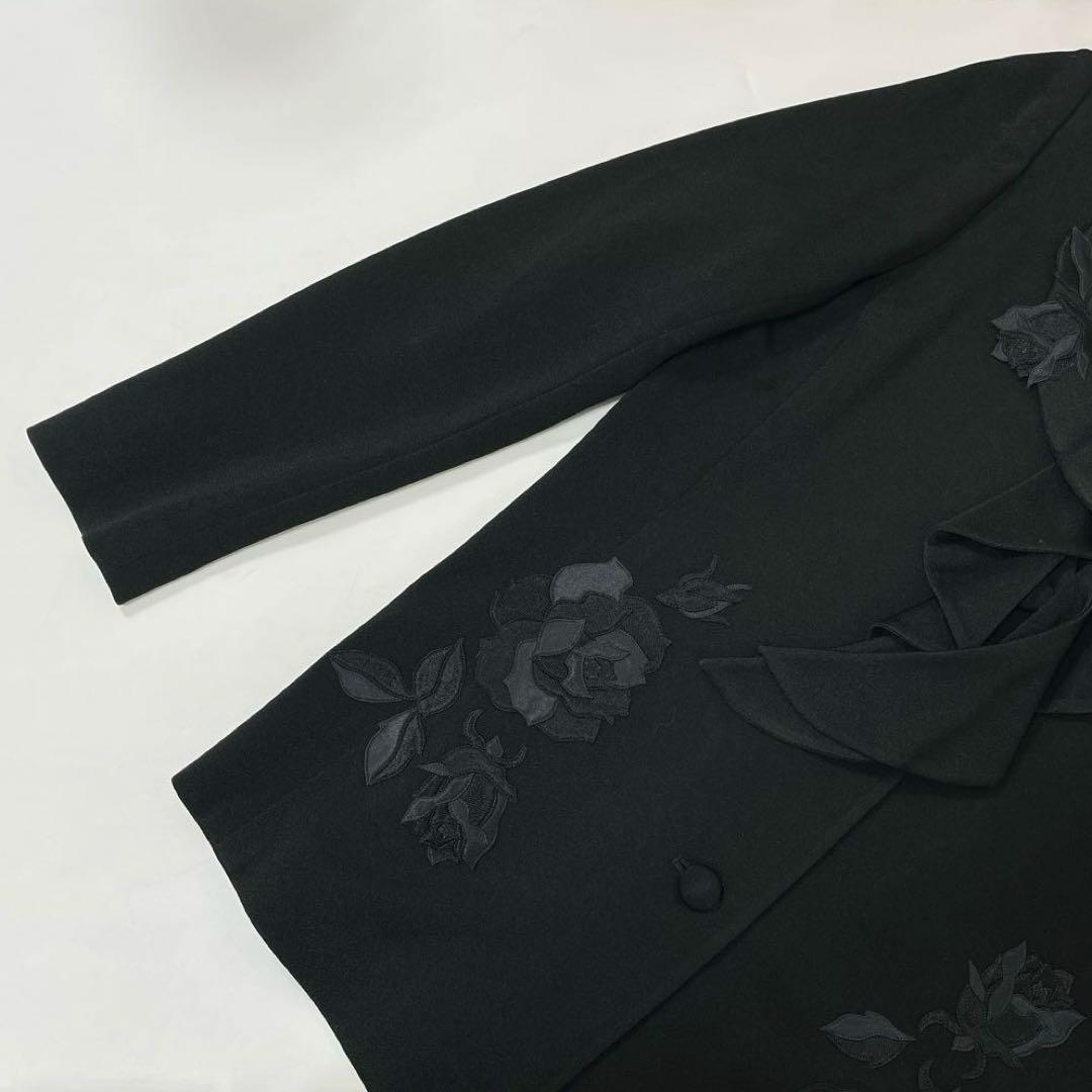 《Ms.REIKO》レディースジャケット　ブラック　襟フリル風　9号