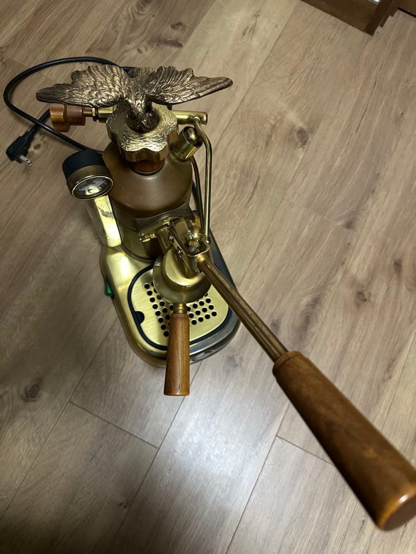 【早い物勝ち！】ラ・パボーニ　プロフェッショナル 希少GOLDの鷹付属