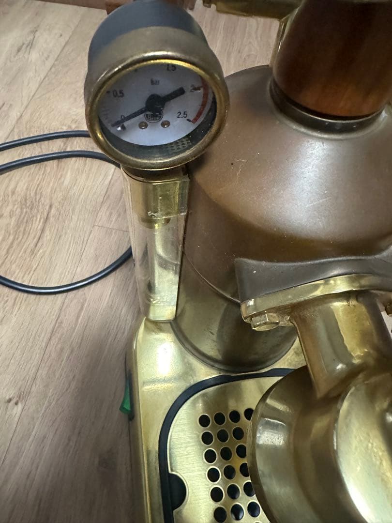 【早い物勝ち！】ラ・パボーニ　プロフェッショナル 希少GOLDの鷹付属