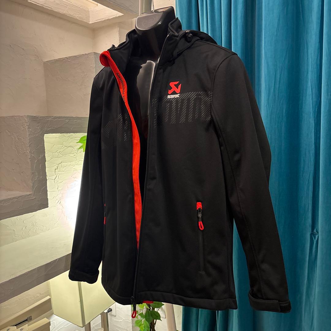 AKRAPOVIC フード付きジャケット 黒　L