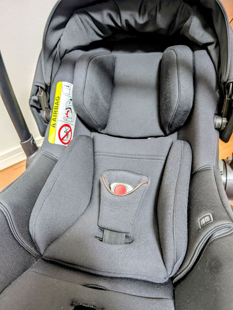 美品【nuna ヌナ ベビーシート ピパ アーバン2 キャビア ISOFIX】