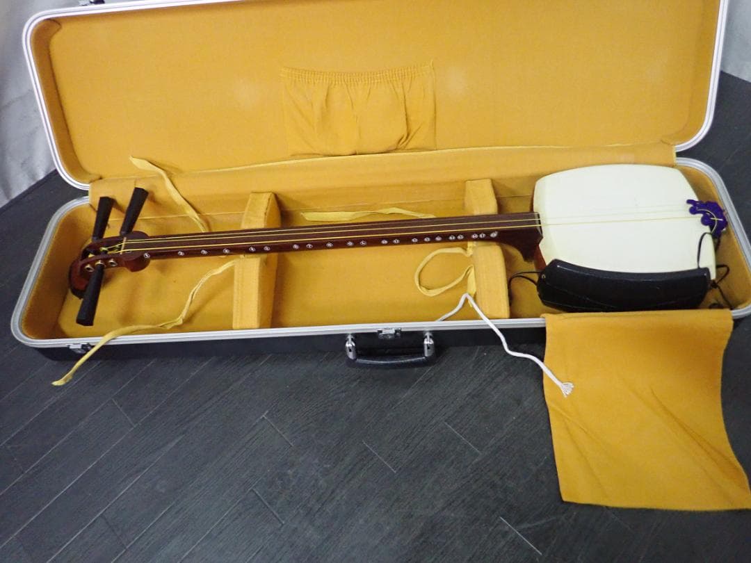 津軽三味線　中古　　紅木　演奏会用　民謡　和楽器　三味線　太棹