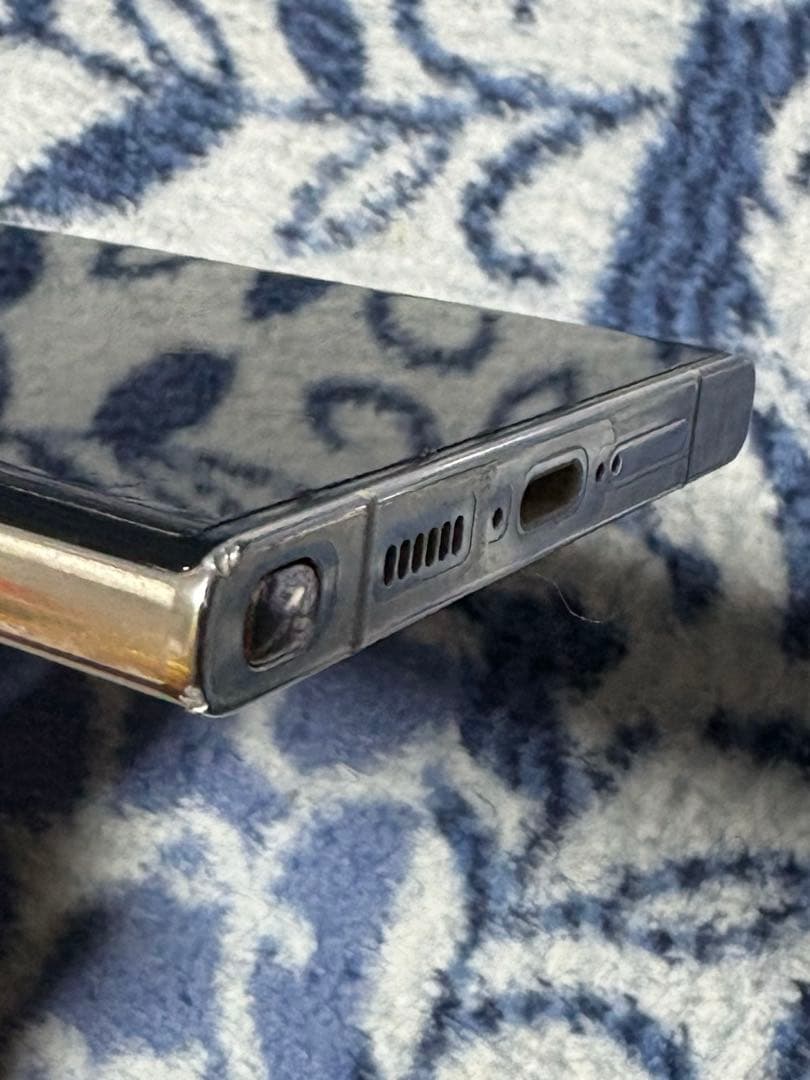 Samsung Galaxy S23 Ultra ホワイト 本体