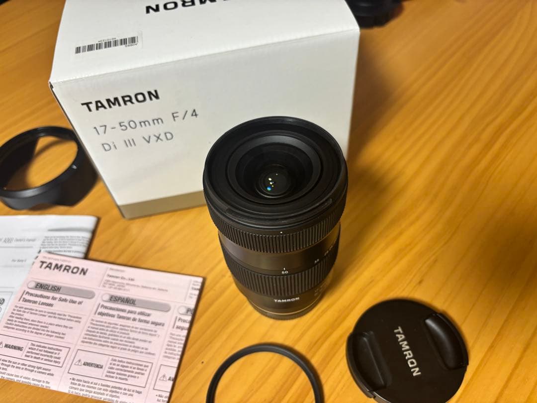 TAMRON 17-50mm F/4 Di III VXD フィルター付き