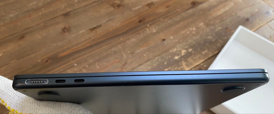 MacBook Air（2022年製）8GB / 256GB｜箱・純正付属品あり