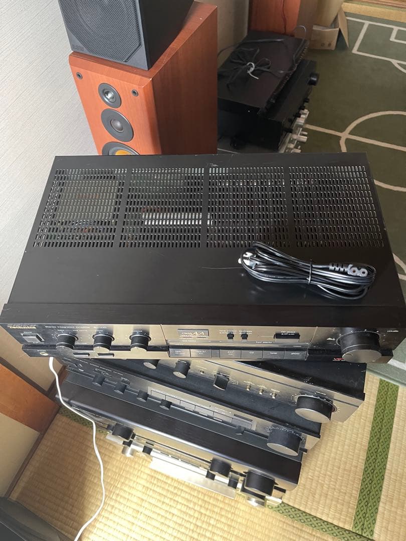 Technics Model SU-V40 アンプ ブラック