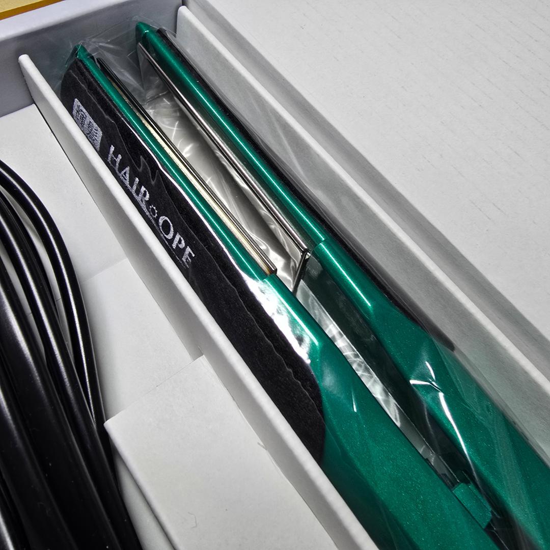 ★サニープレイス 新品未使用11月購入　MGプラチナ輝髪アイロン（グリーン）