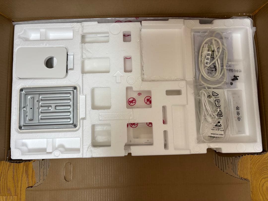 4月購入:32インチ【LG スマートモニター ディスプレイ】 32SR73U-W