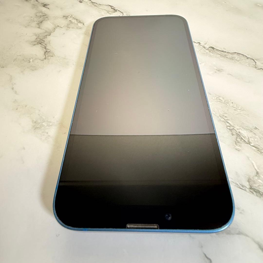 ★極美品　iPhone 13 256GB SIMフリー 新品バッテリー100%