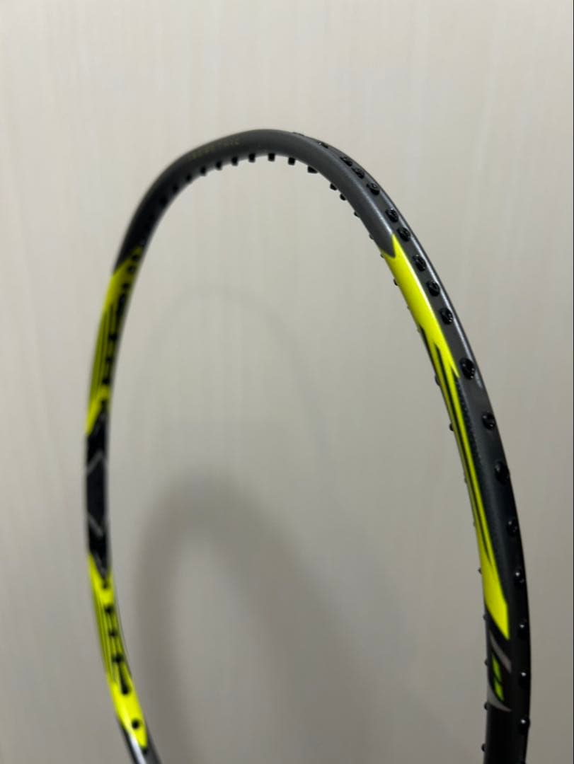 バドミントンラケット アークセイバー7pro(4U)