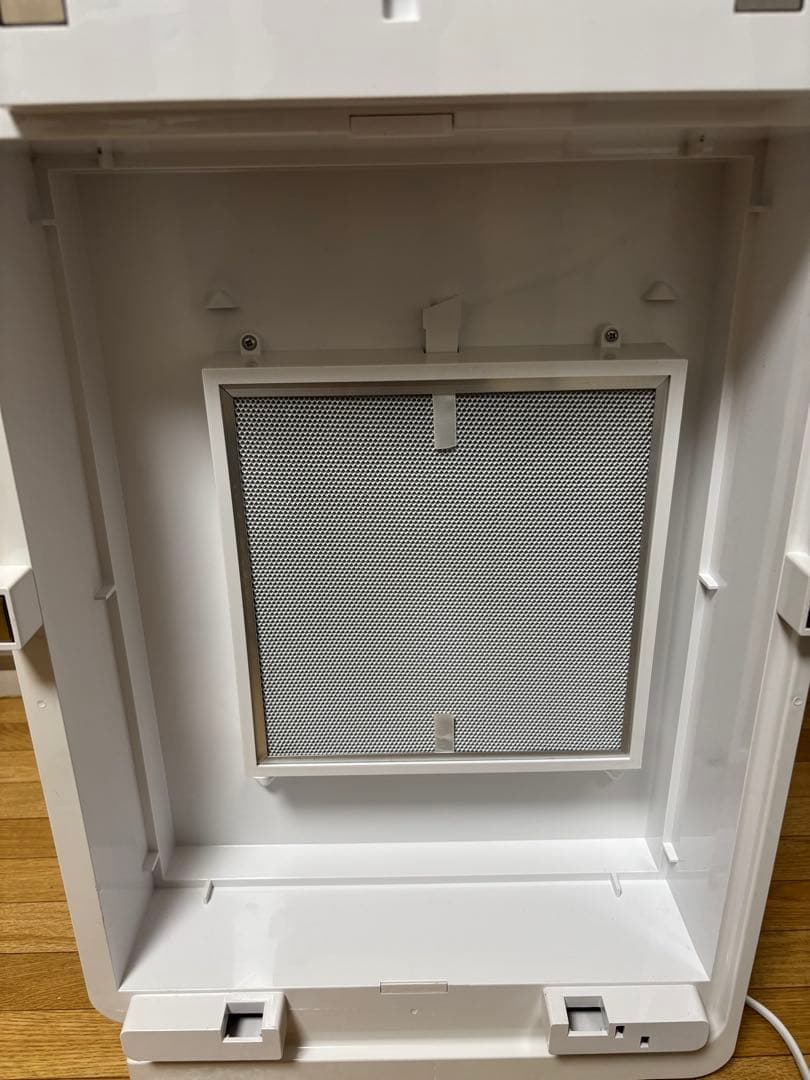 【超美品】空気清浄機能付オゾン除菌・脱臭器BT-180H タムラテコ社製