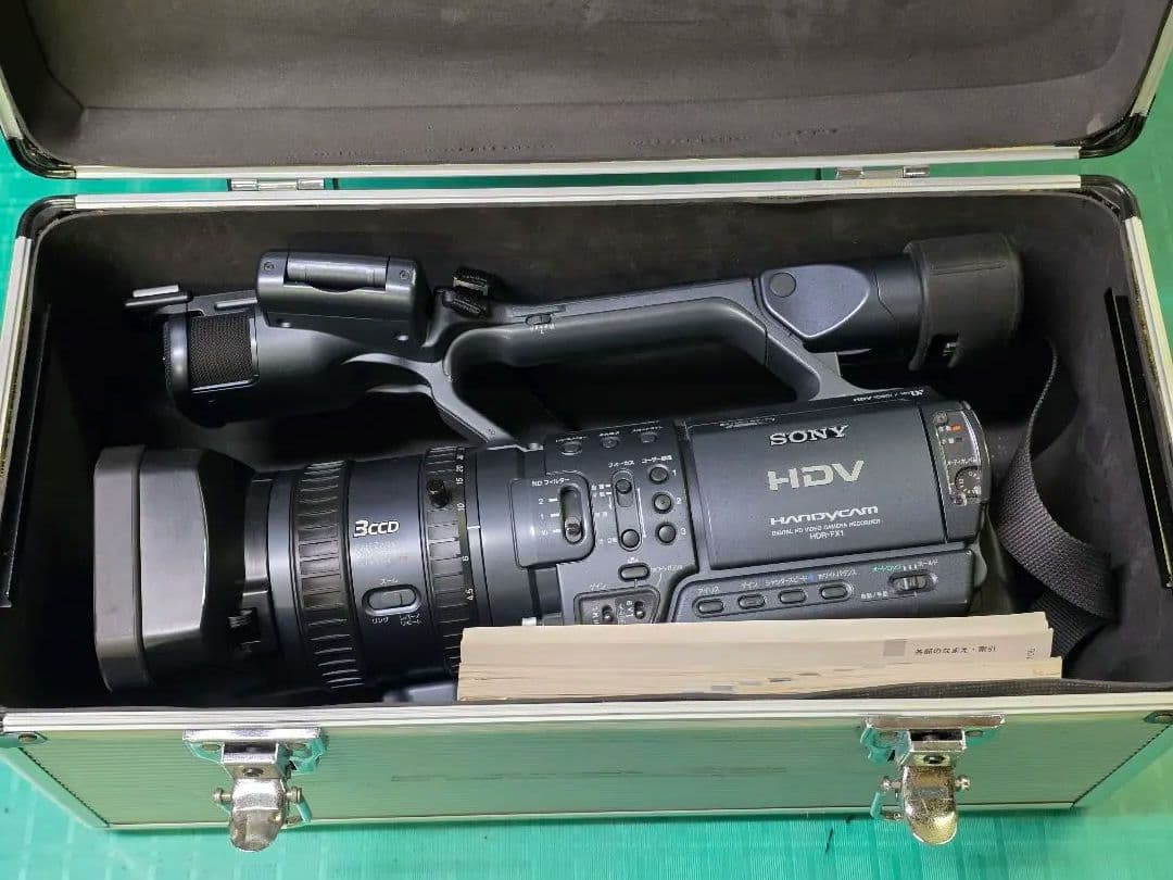 SONY HDR-FX1 3CCD プロ向けフルハイビジョンビデオ