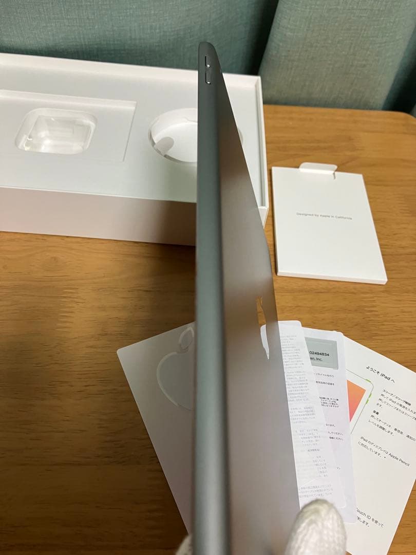 【美品】第6世代　iPad スペースグレイ　Wi-Fi 32GB シートシール付