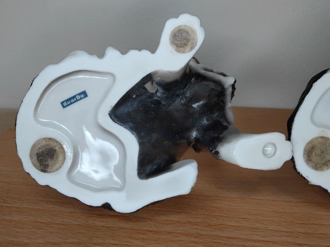 2匹の仲良しチワワ dearDg チワワ 陶器製 チワワ置物