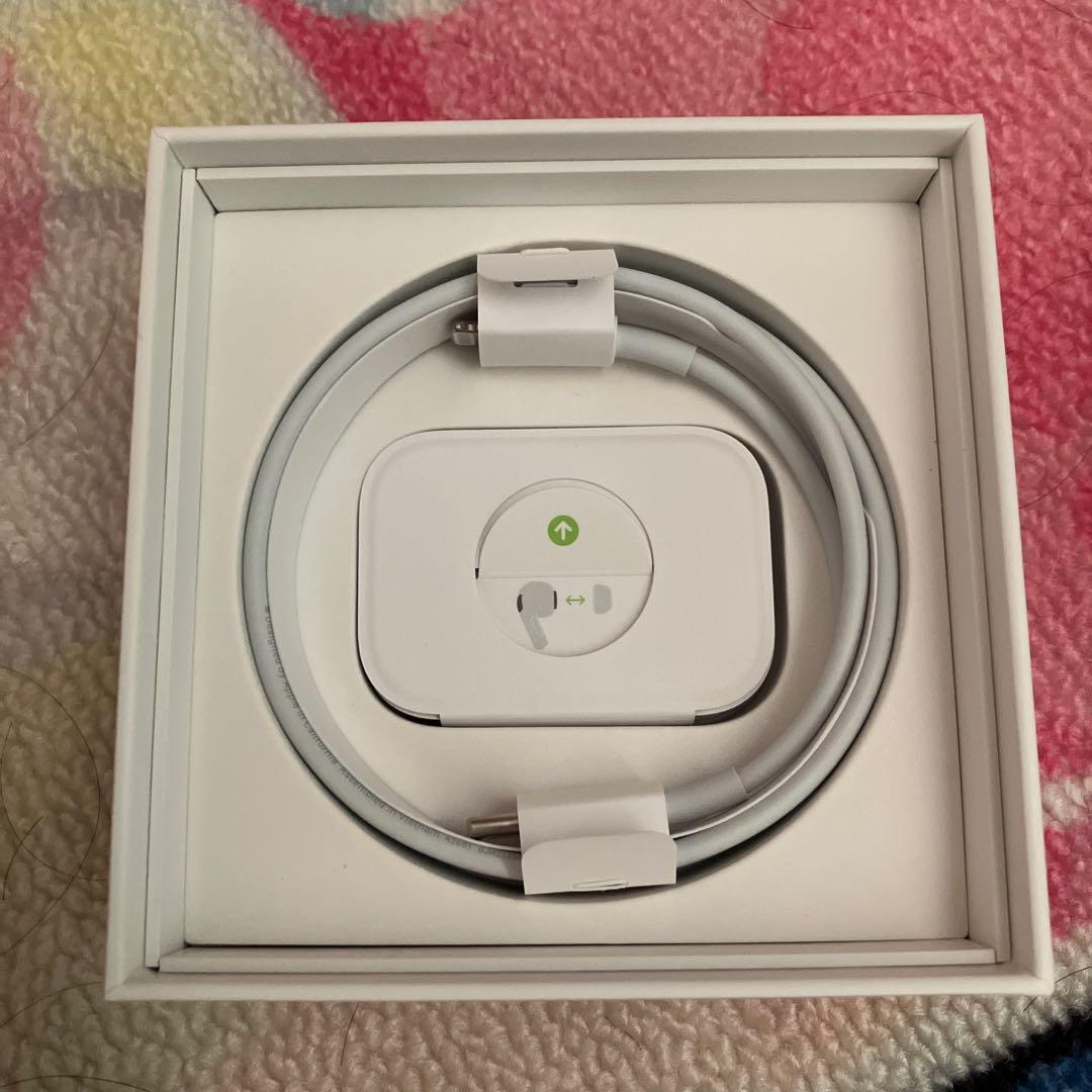 【超美品】Apple AirPods Pro 2 第2世代 正規品 おまけあり