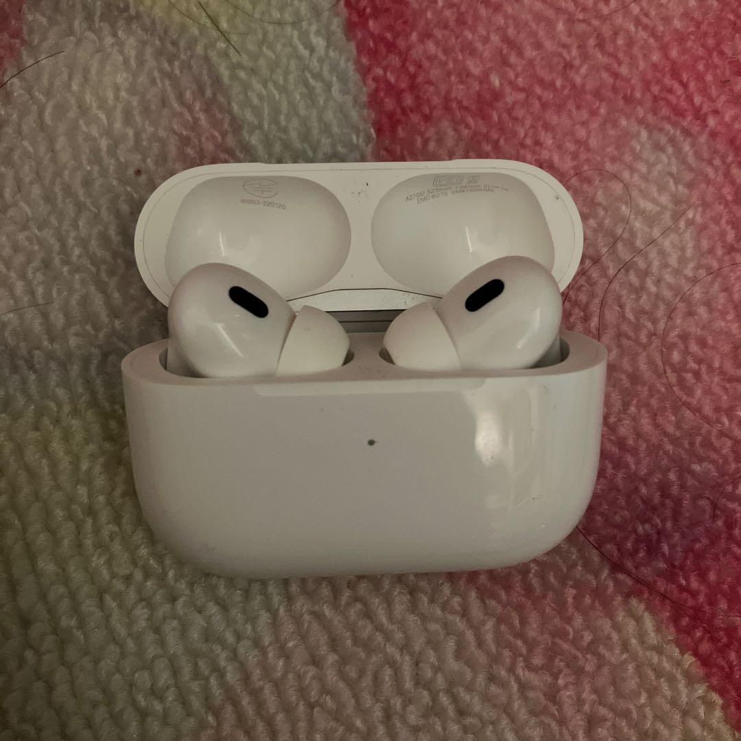 【超美品】Apple AirPods Pro 2 第2世代 正規品 おまけあり