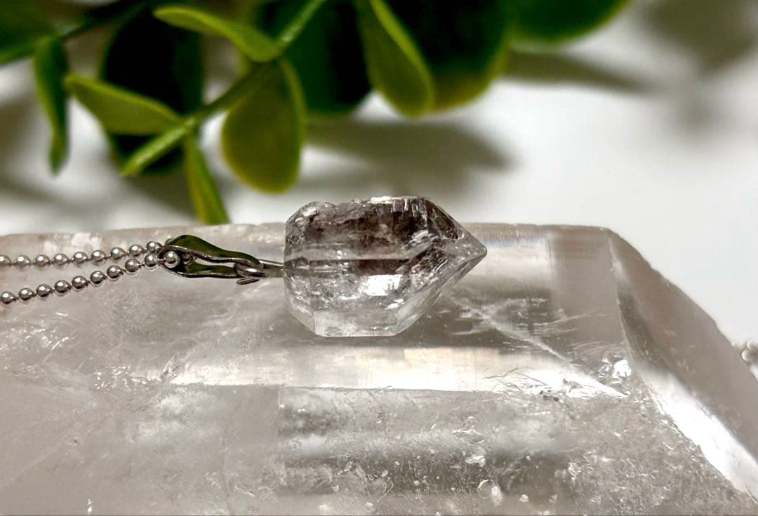 究極品質　奇跡のドリームストーン　幻のアルティメイトハーキマーダイヤモンドのPT