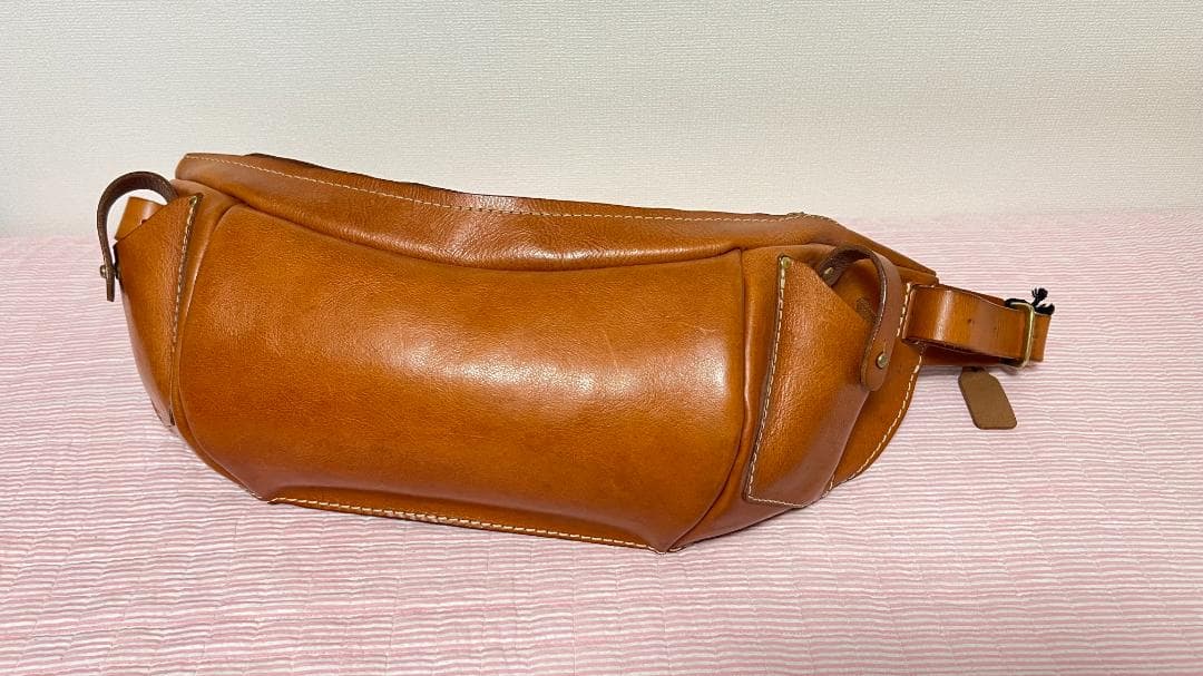 HERZ ボディバッグ F-1（おまけ付き）