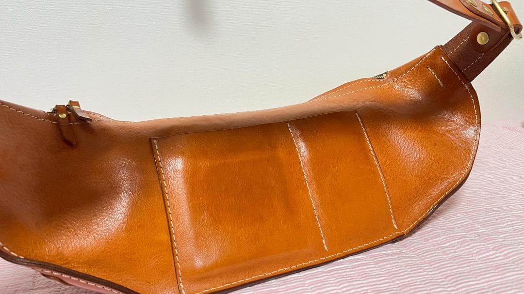 HERZ ボディバッグ F-1（おまけ付き）