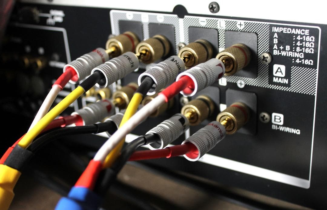 5500αゾノトーン ZONOTONE　1m2本　4出力4入力用です。