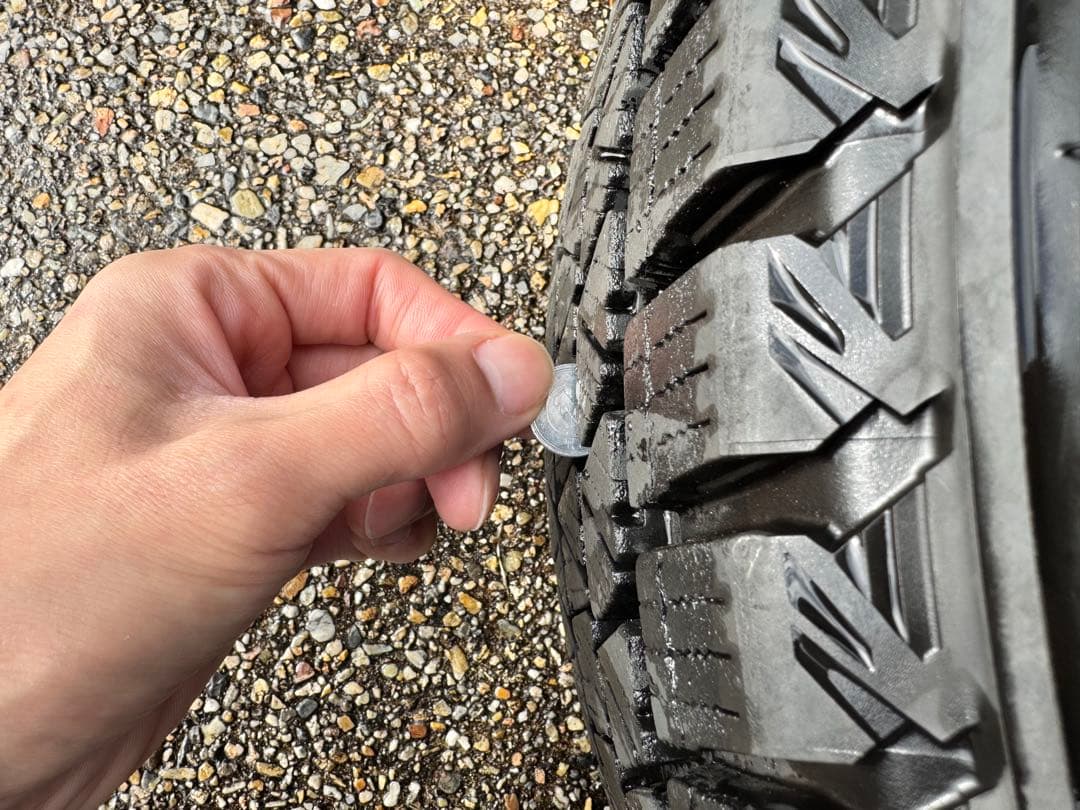 ハリアー スタッドレス タイヤ BLIZZAK DM V3 225/60R18