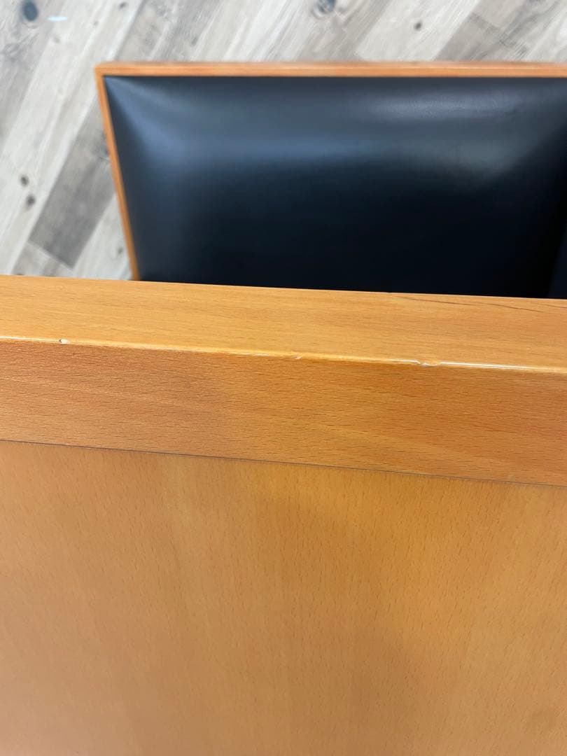 フィリップ・ユーレル Cassina カッシーナ アームチェア ①