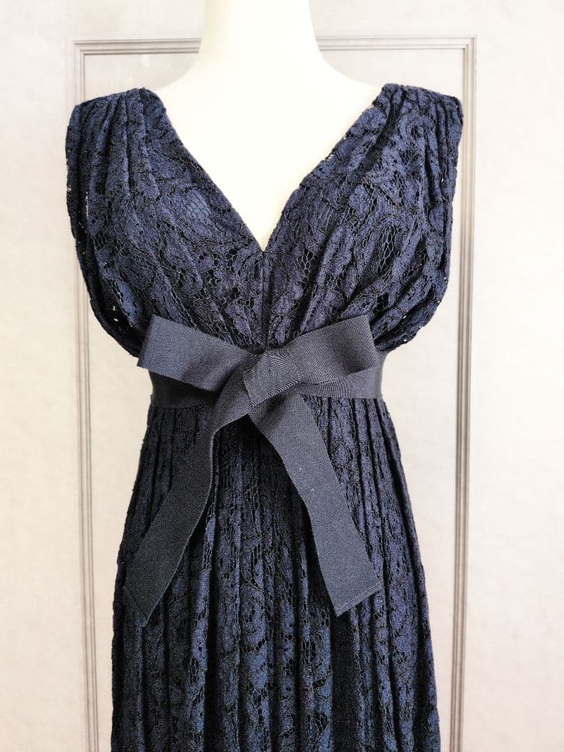 うに様♡【CAROLINA HERRERA】総レース ロングドレス ネイビー