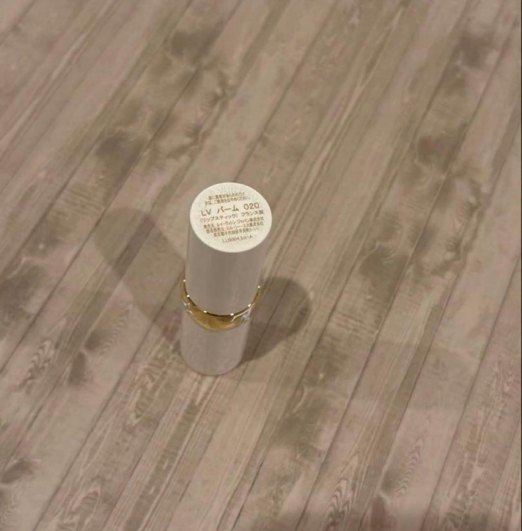 ルイヴィトン　リップバーム 020 ローズエサンシエル