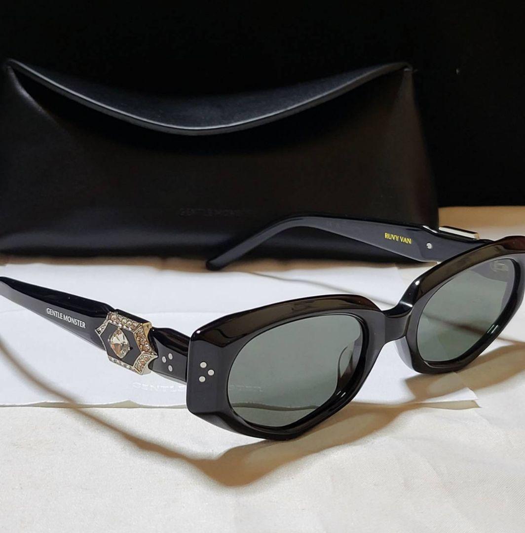 ◆GENTLE MONSTER◆サングラス　RUVY VANケース付き