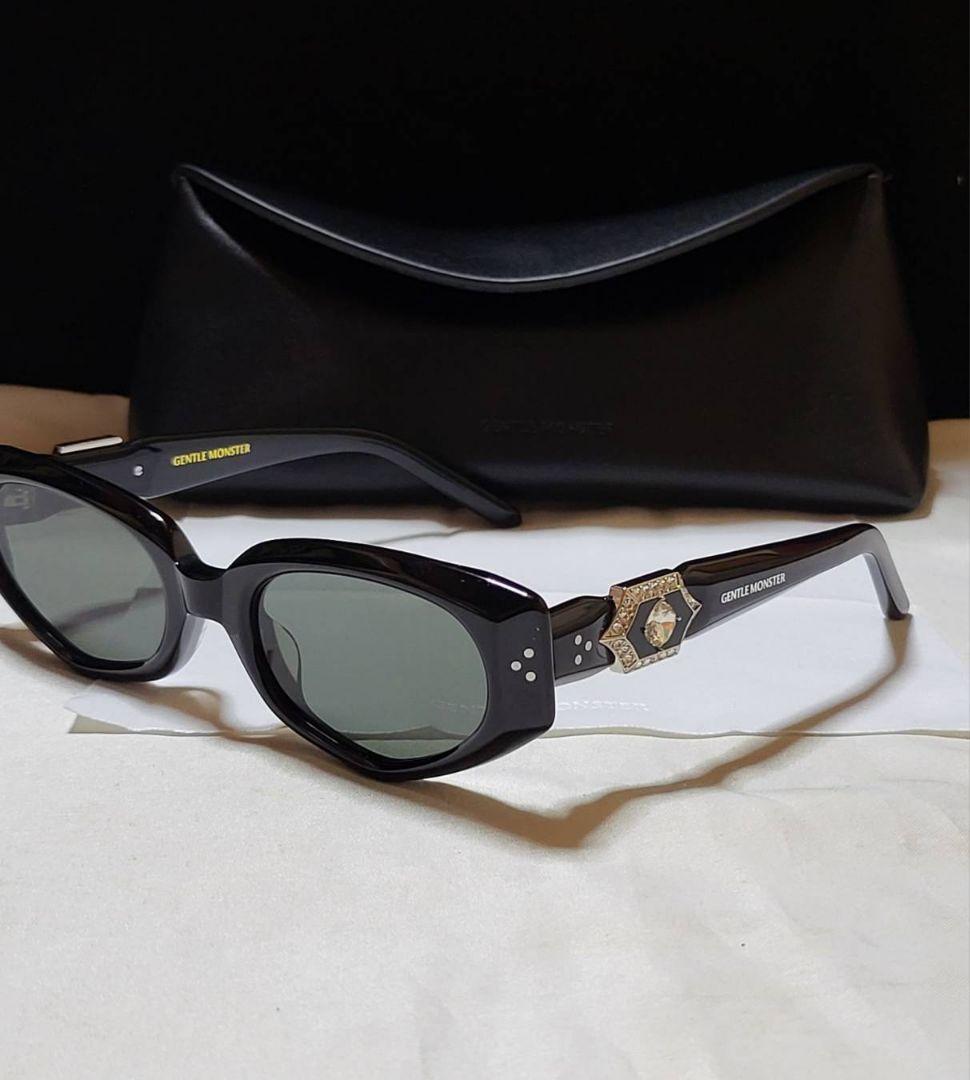 ◆GENTLE MONSTER◆サングラス　RUVY VANケース付き