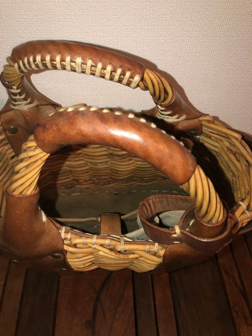 エバゴス ebagos オイルショルダーミニ　レザー　カゴバッグ