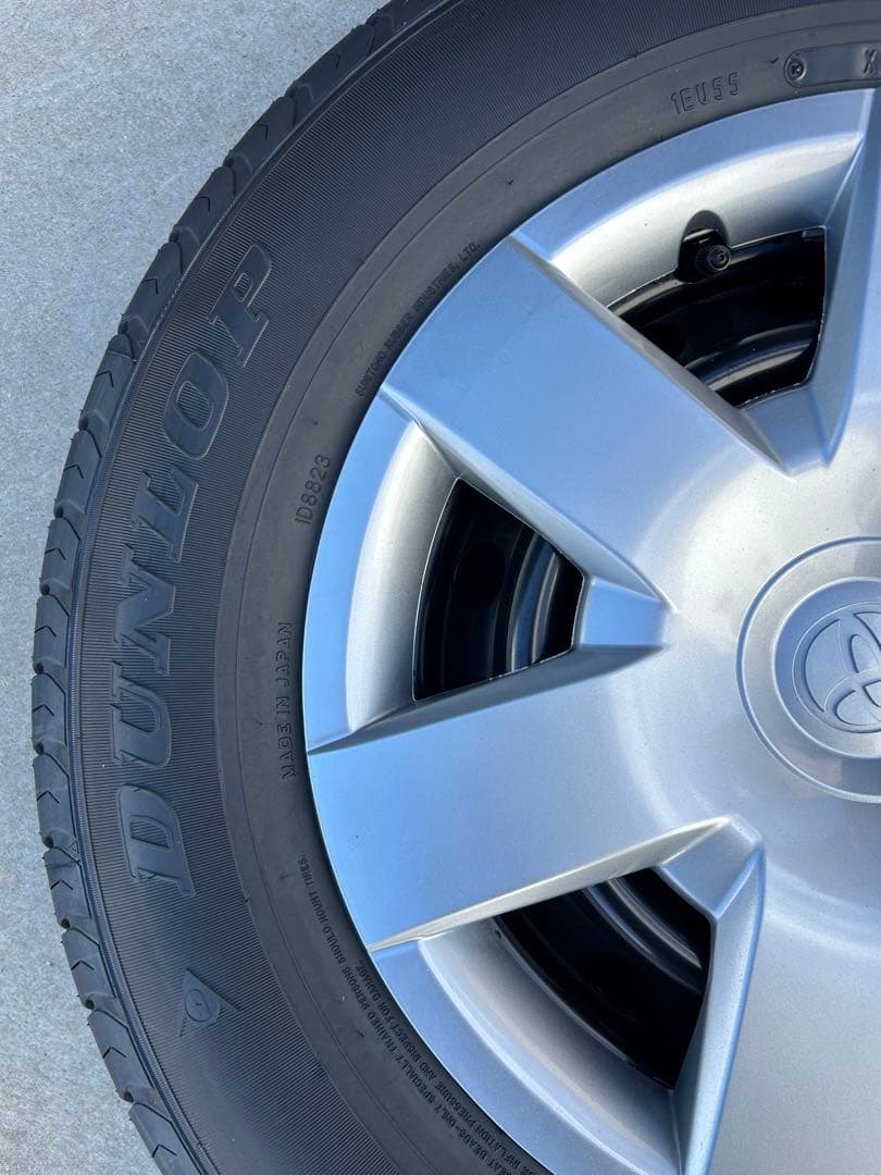 ハイエース　DX　標準ボディ　8型　新車外し　純正タイヤ　ホイール　4本セット