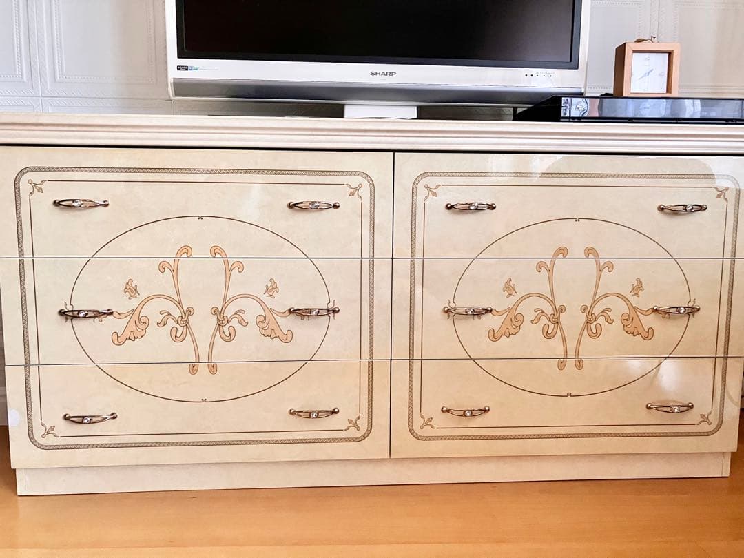 サルタレッリ フローレンス イタリア家具クリーム色の木製チェスト