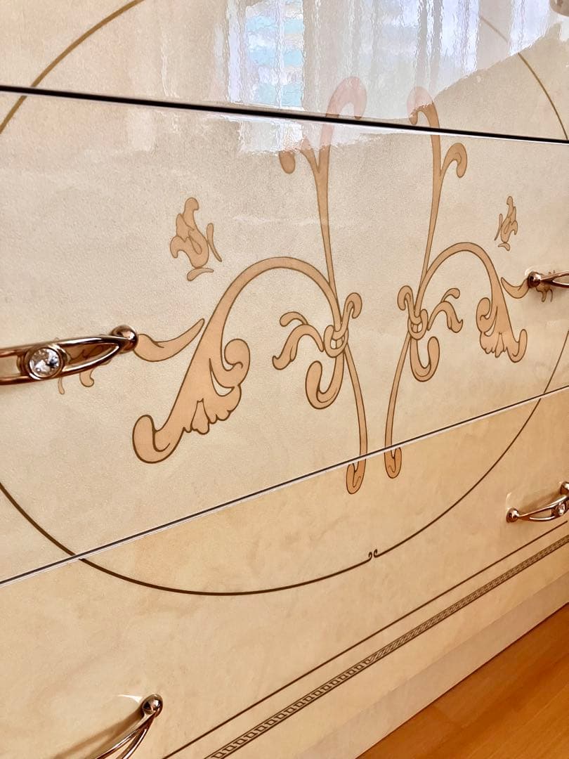 サルタレッリ フローレンス イタリア家具クリーム色の木製チェスト