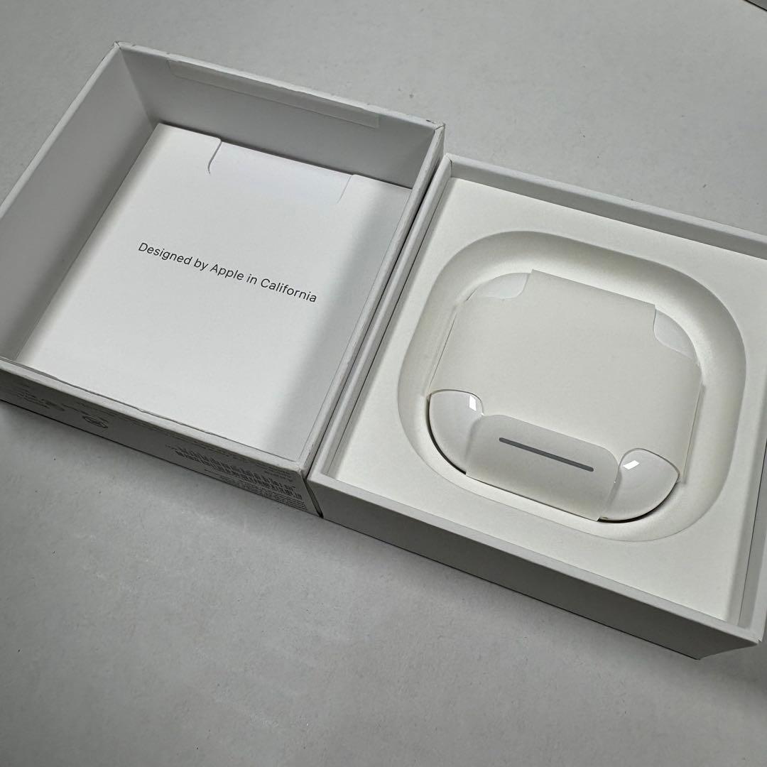 【Amazon購入正規品】AirPods4 +おまけ