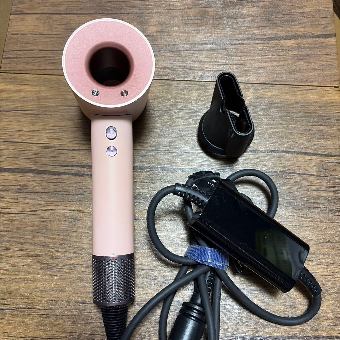 ダイソン dysonドライヤー HD08《国内正規品》