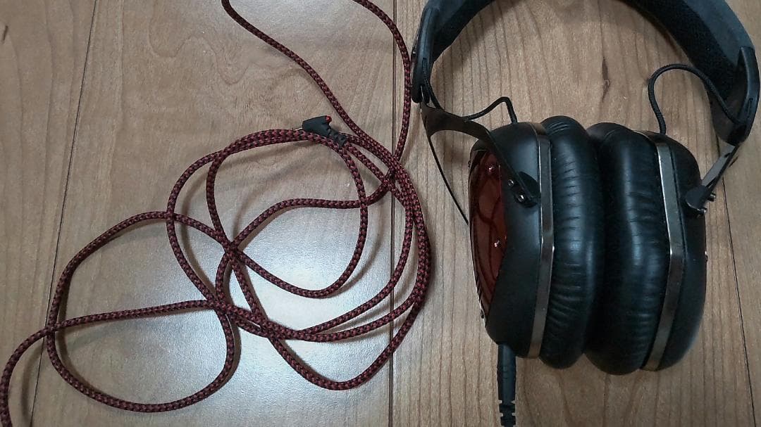 【訳あり】ローランド「V-MODA」ヘッドホン