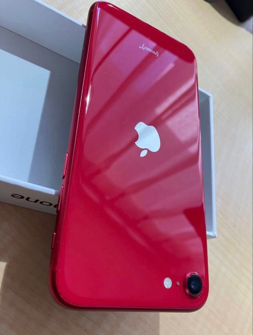 美品iPhoneSE第2世代(SE2)64GBレッドSIMフリ