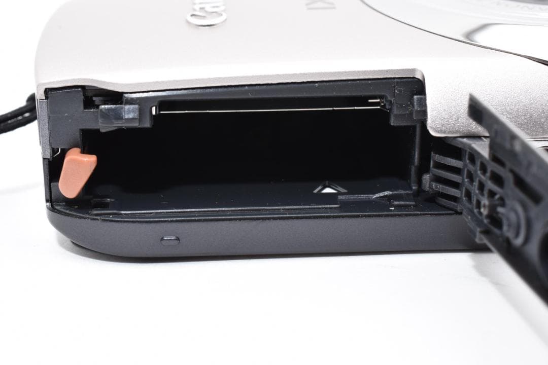 ★極上品★ Canon IXY 10S キヤノン デジカメ 人気モデル 元箱付き