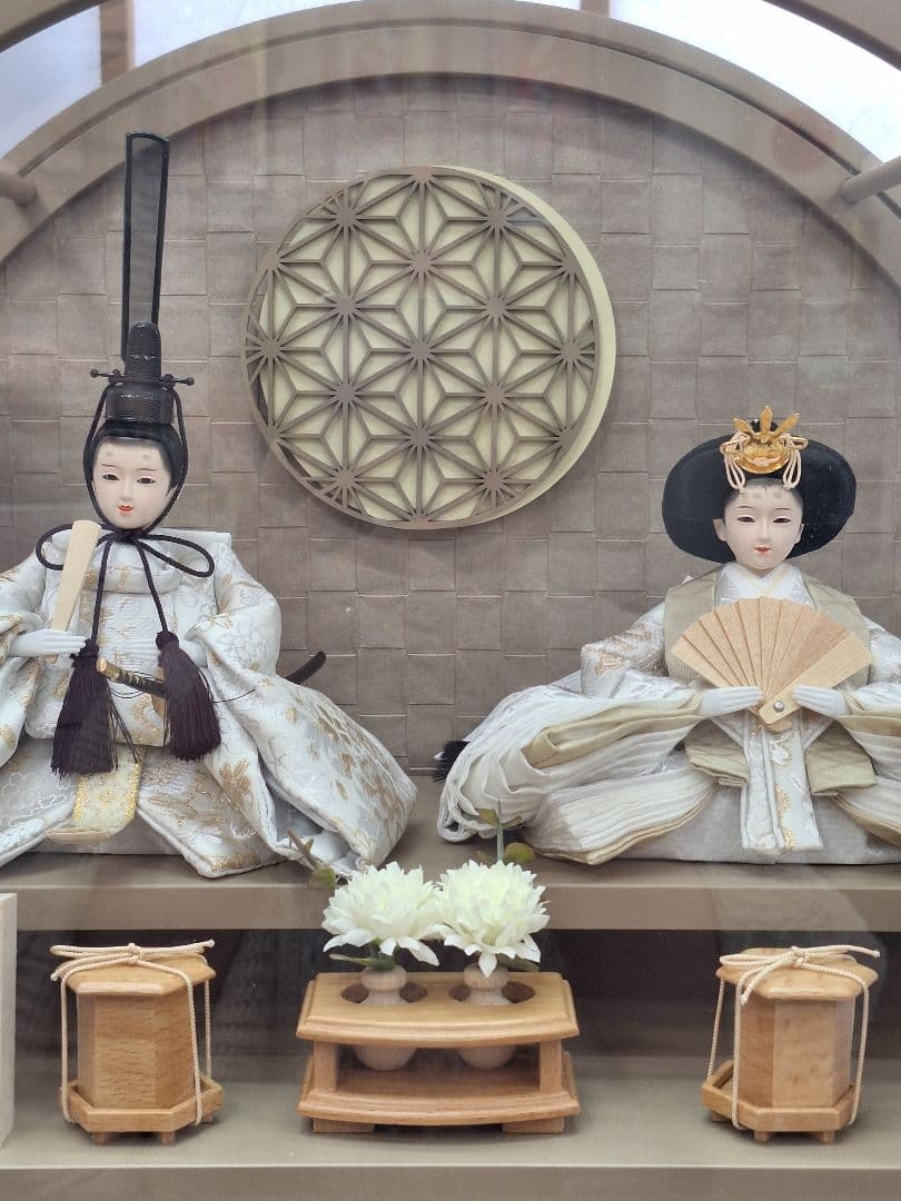 値下げ！ 今期新作 雛人形 平安豊久作 真凛 円形丸型 モカ色 アクリルケース