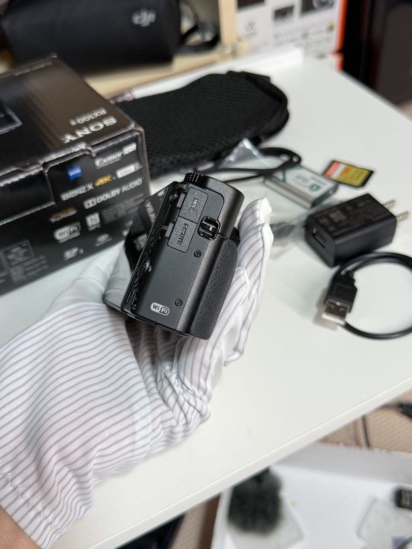 デジタルカメラ Sony Cyber-shot DSC-RX100V (DSC-RX100M5)