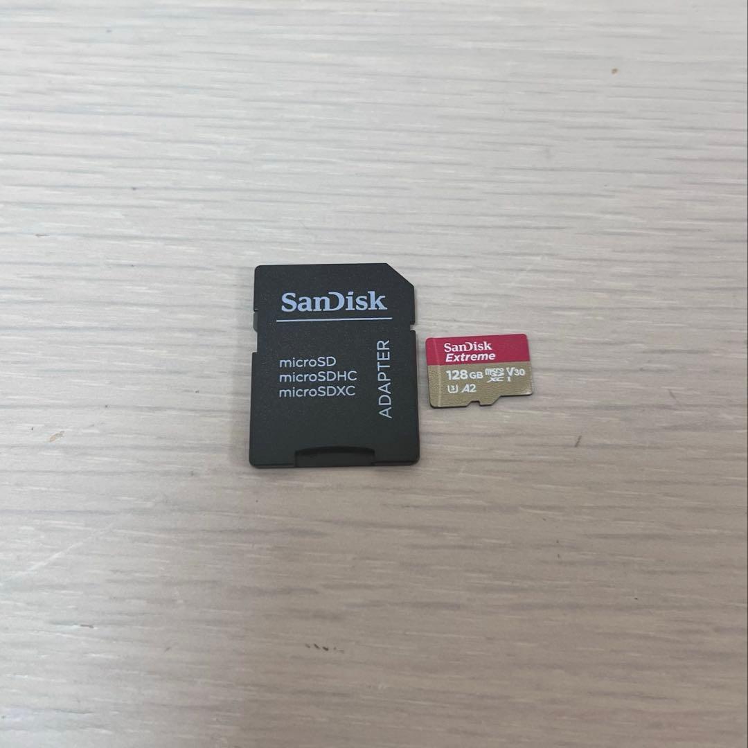 【超美品・SD、フィルム付】Canon PowerShot V10 ホワイト